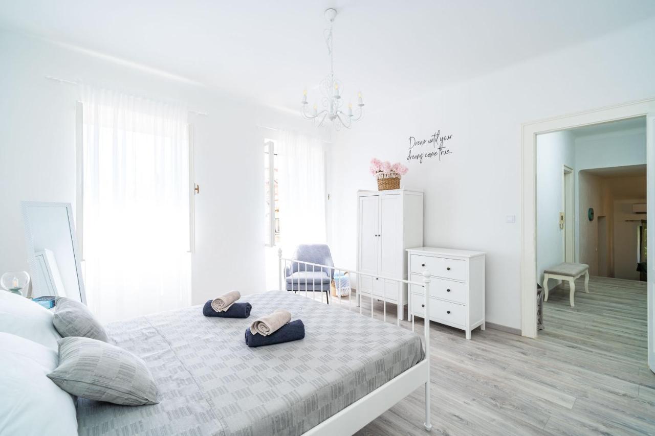 Swan - Old Town Apartment